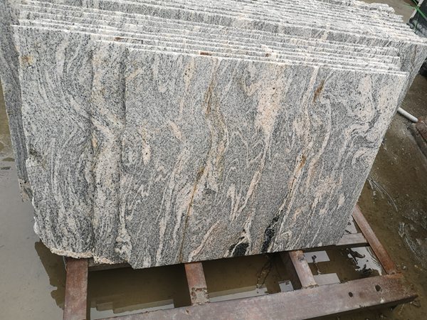 大漠流金 
